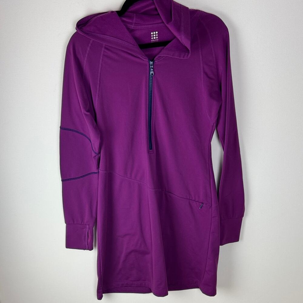Title Nine Hoodie - Women's Medium